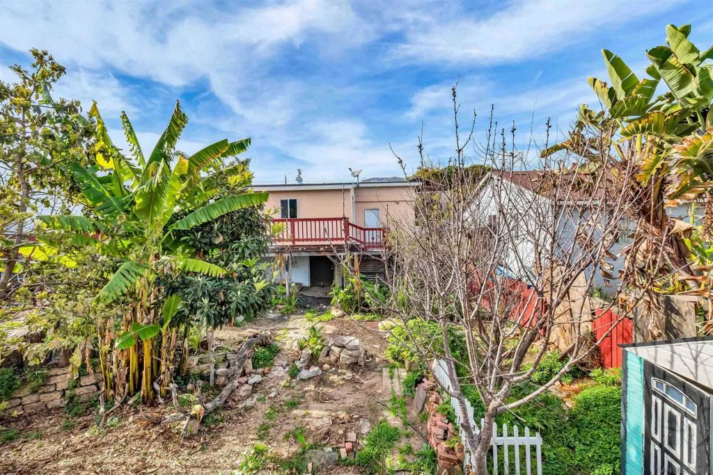 1527 Galveston St, San Diego, California 92110 home-pic-21