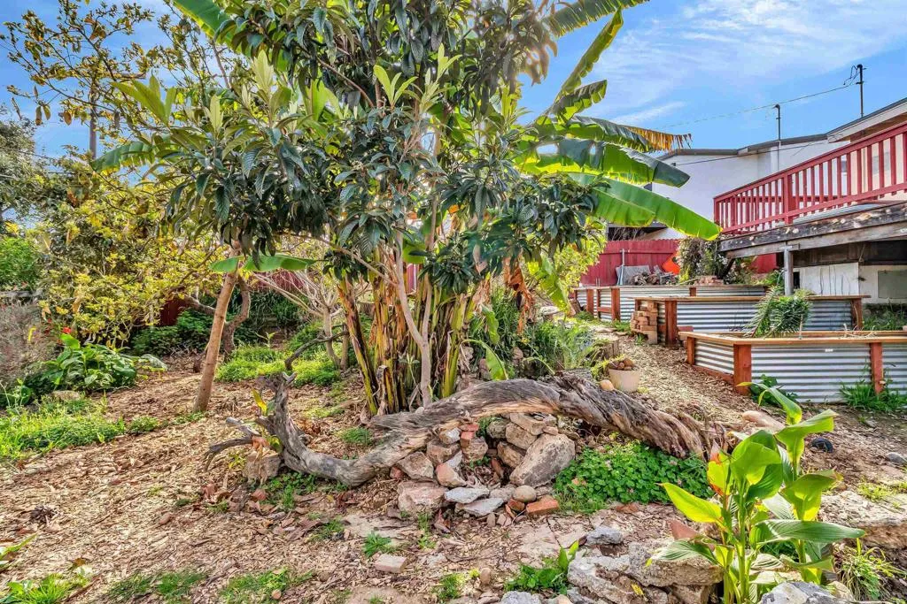 1527 Galveston St, San Diego, California 92110 home-pic-25