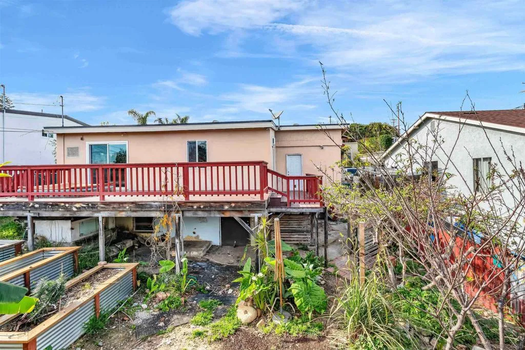 1527 Galveston St, San Diego, California 92110 home-pic-22