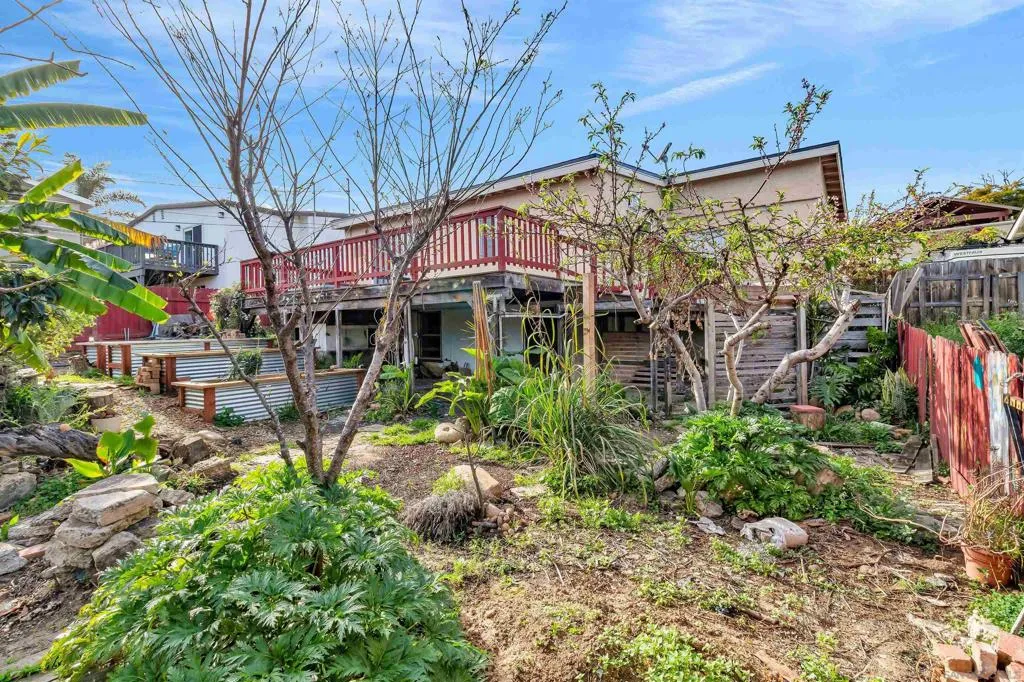 1527 Galveston St, San Diego, California 92110 home-pic-20