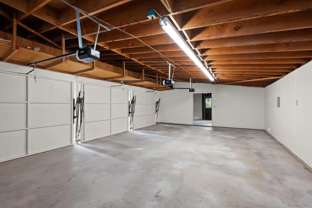 752 Singing Vista Drive, El Cajon, California 92019 home-pic-44