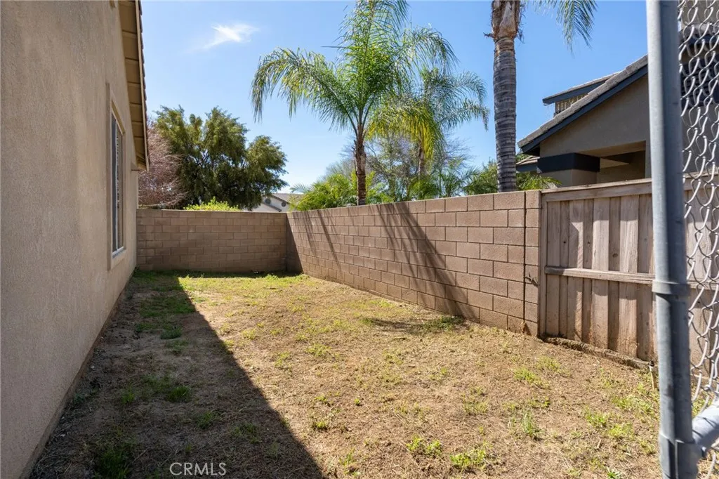 3480 Claremont, Hemet, California 92545 home-pic-20