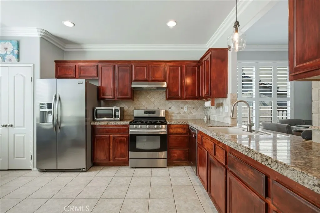 3480 Claremont, Hemet, California 92545 home-pic-8