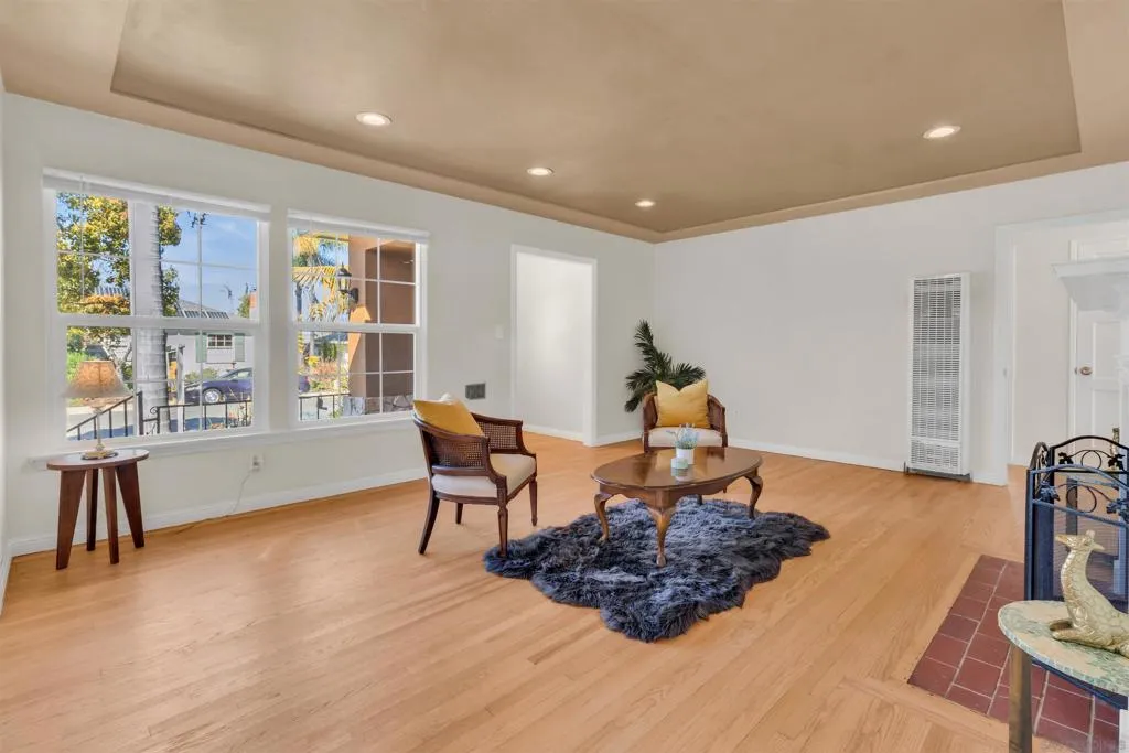 4985 Lucille Dr, San Diego, California 92115 home-pic-5