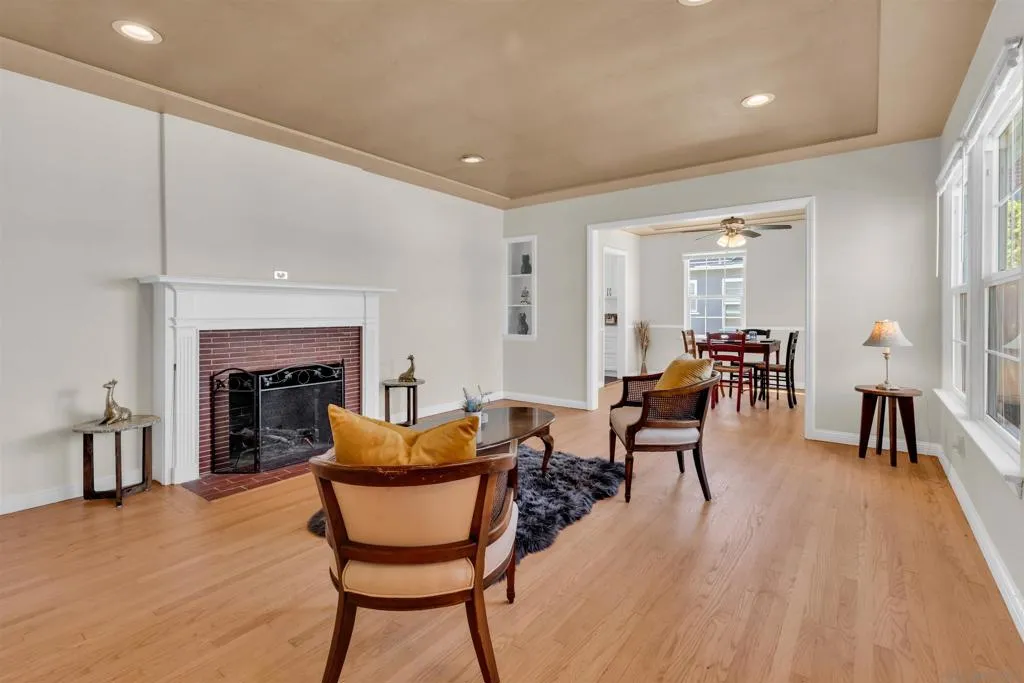 4985 Lucille Dr, San Diego, California 92115 home-pic-3