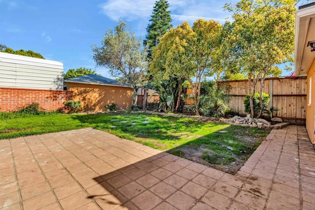 4985 Lucille Dr, San Diego, California 92115 home-pic-29