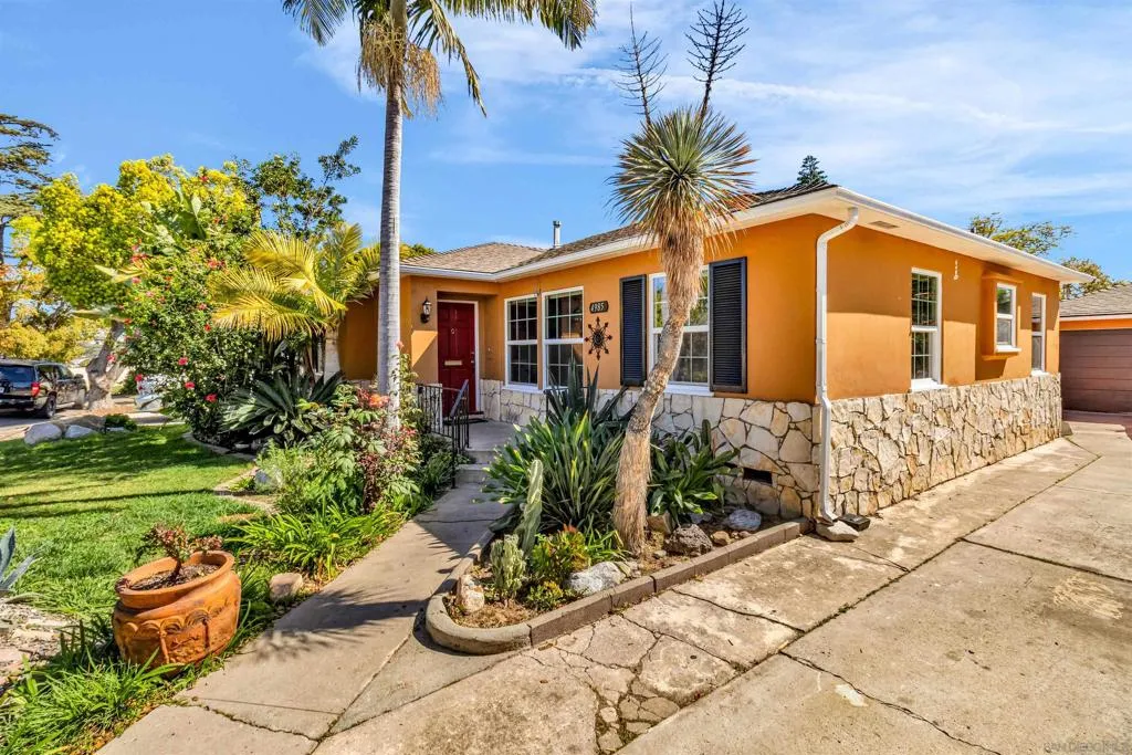 4985 Lucille Dr, San Diego, California 92115 home-pic-1