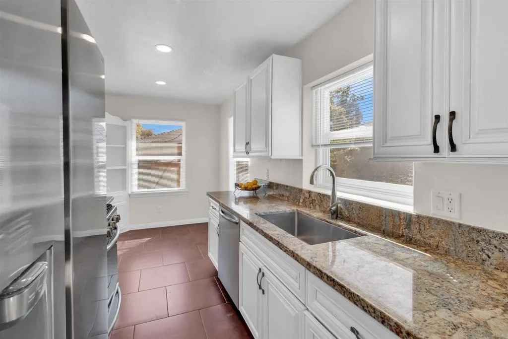 4985 Lucille Dr, San Diego, California 92115 home-pic-8