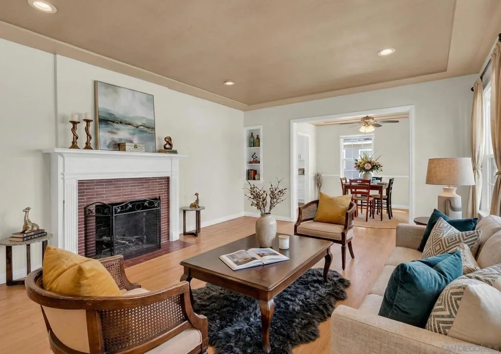 4985 Lucille Dr, San Diego, California 92115 home-pic-2