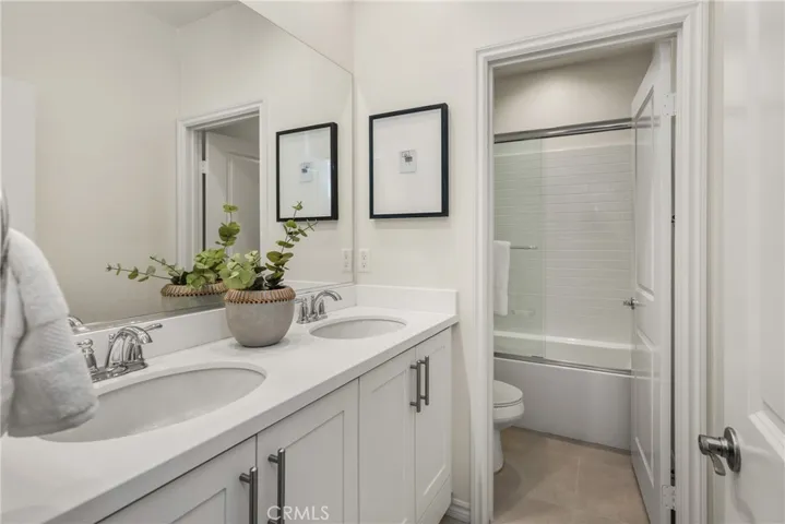 2nd full bath and water closet