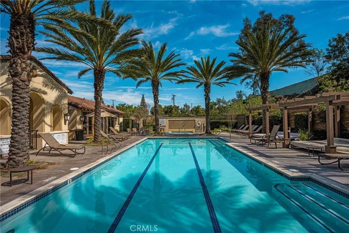 Riverdale - Resort like pool and spa
