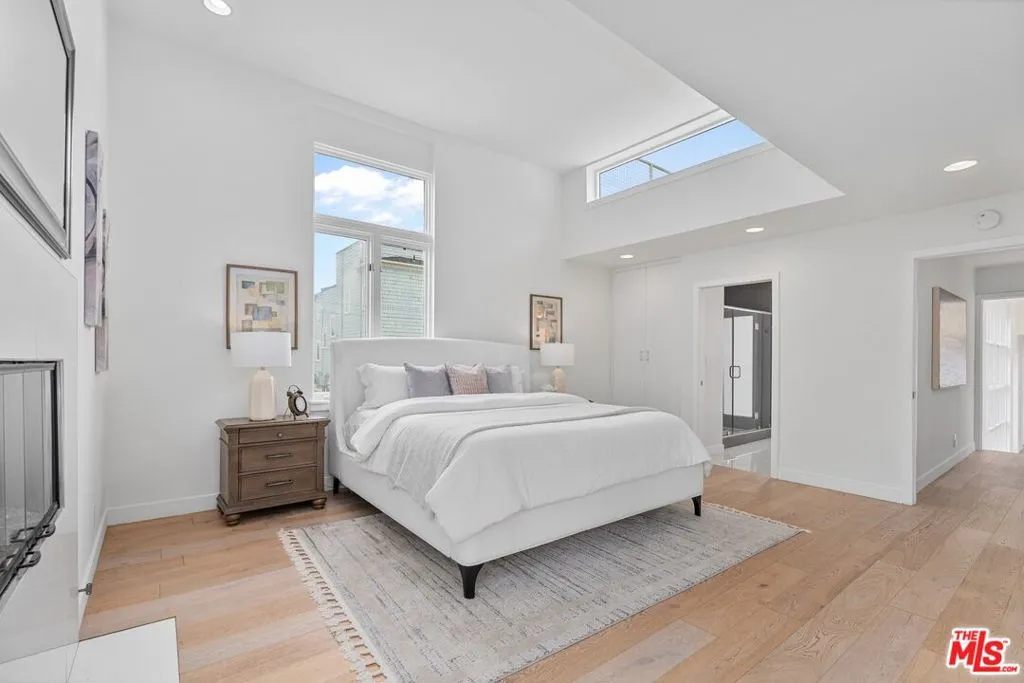 28 Westwind Street, Marina Del Rey, California 90292 home-pic-20
