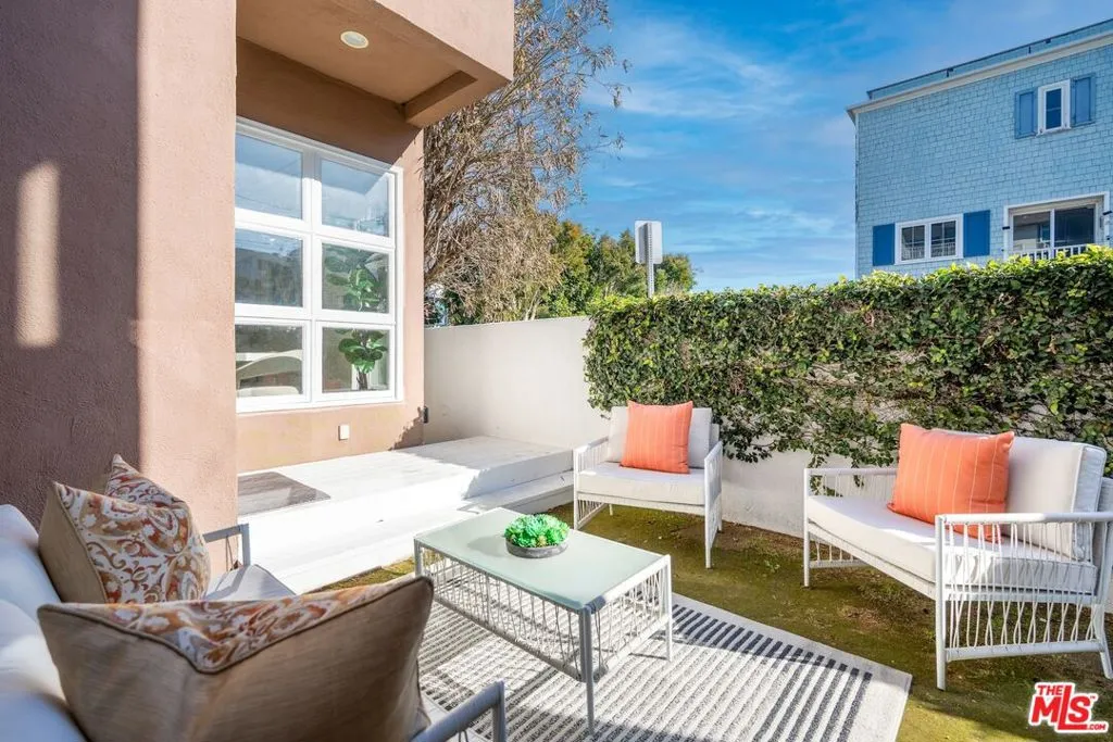 28 Westwind Street, Marina Del Rey, California 90292 home-pic-18