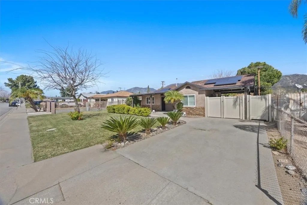 1484 Sheridan Rd, San Bernardino, California 92407 home-pic-4