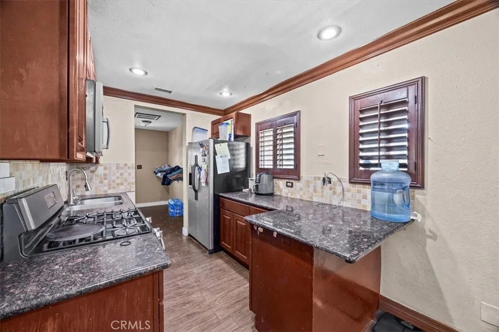 1484 Sheridan Rd, San Bernardino, California 92407 home-pic-7