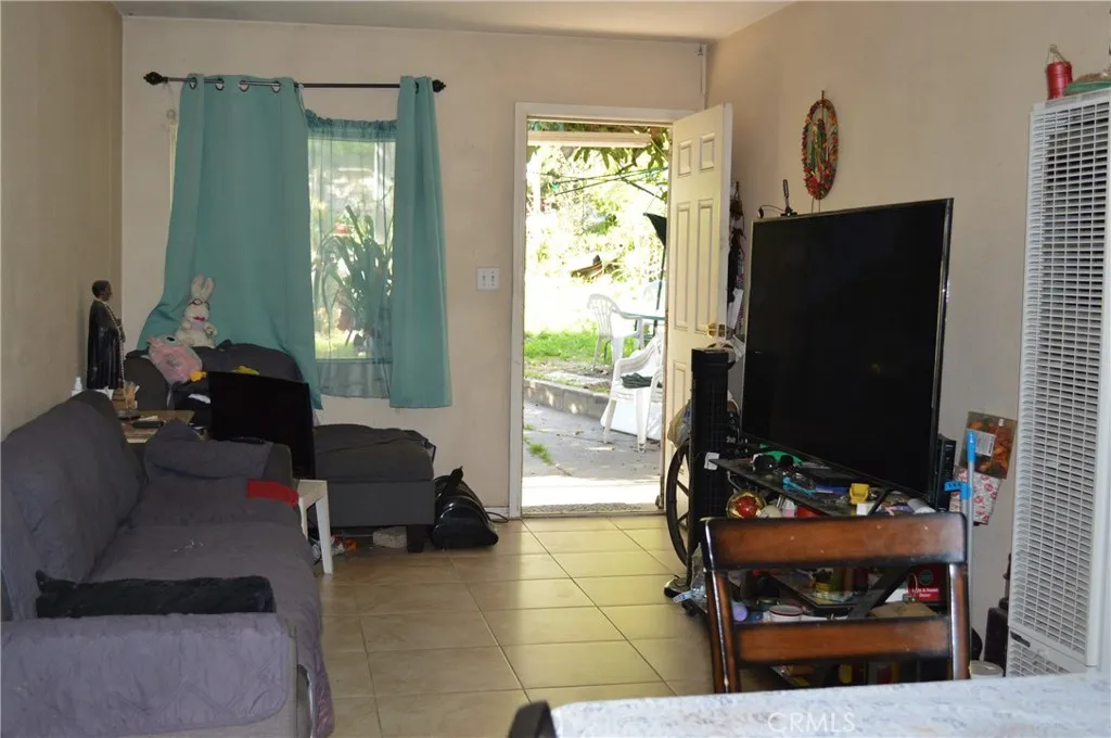 5090 Ithaca, Los Angeles, California 90032 home-pic-6