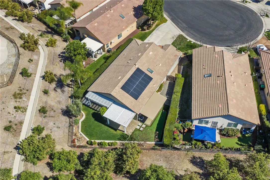 24463 Roses Court, Corona, California 92883 home-pic-37