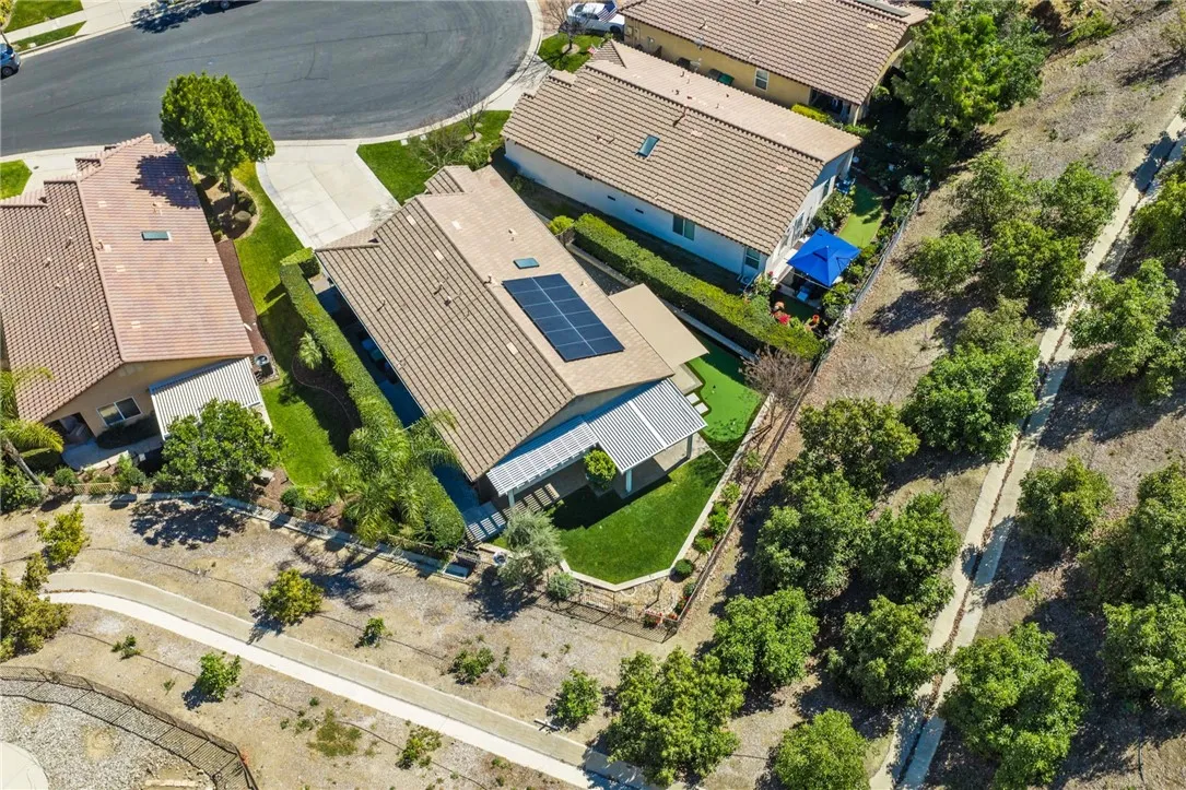 24463 Roses Court, Corona, California 92883 home-pic-36