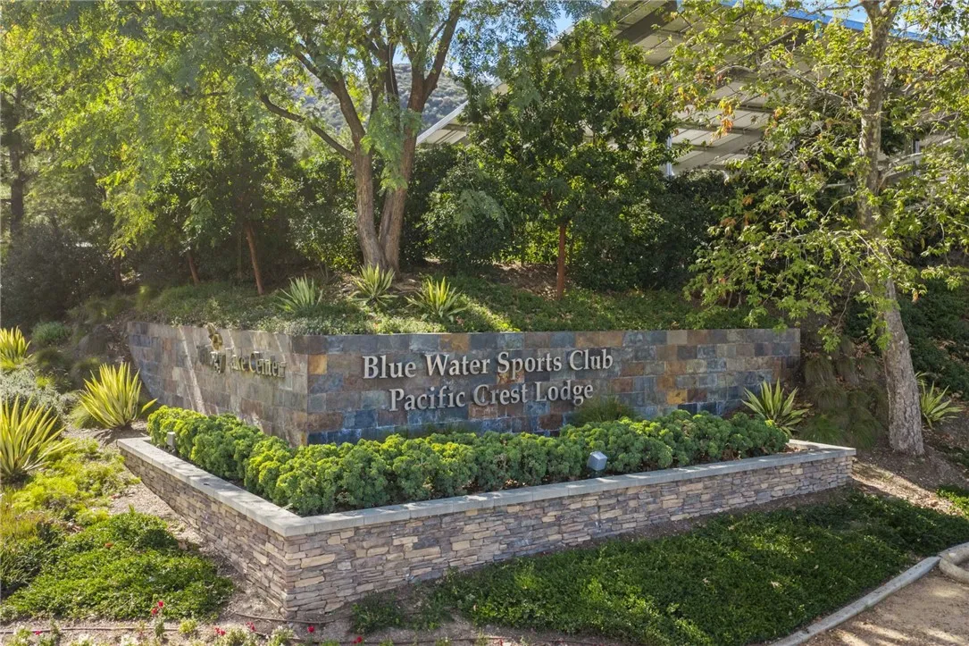24463 Roses Court, Corona, California 92883 home-pic-40