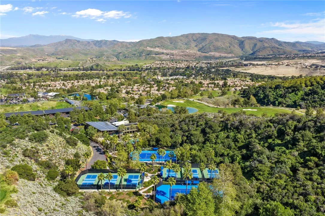 24463 Roses Court, Corona, California 92883 home-pic-48