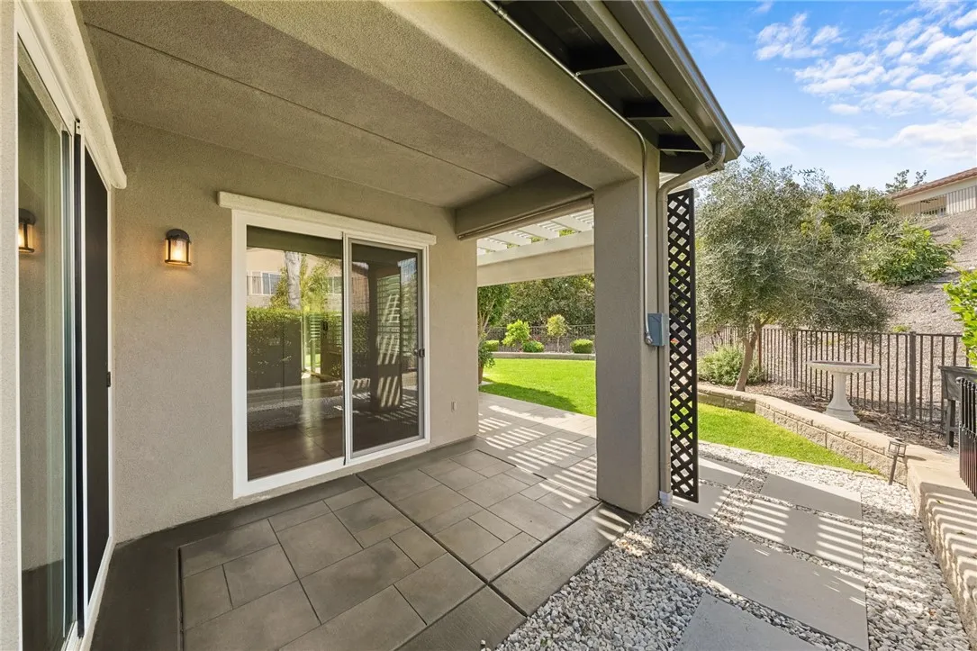 24463 Roses Court, Corona, California 92883 home-pic-27
