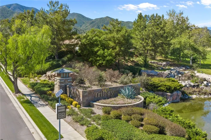 24463 Roses Court, Corona, California 92883