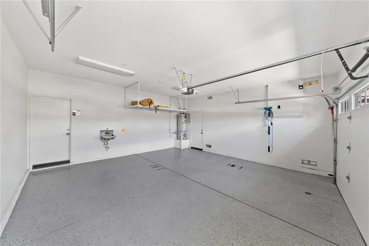 garage epoxy flooring and storage