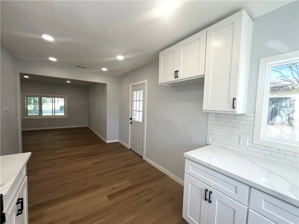 329 W Maitland, Ontario, California 91762 home-pic-9