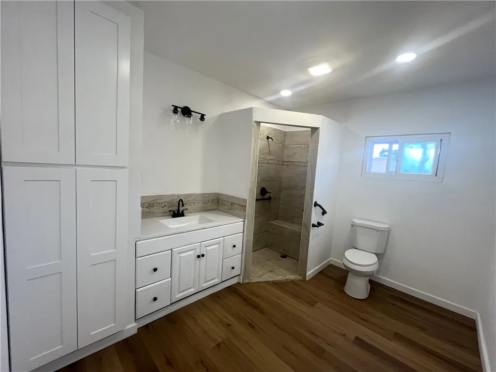 329 W Maitland, Ontario, California 91762 home-pic-15