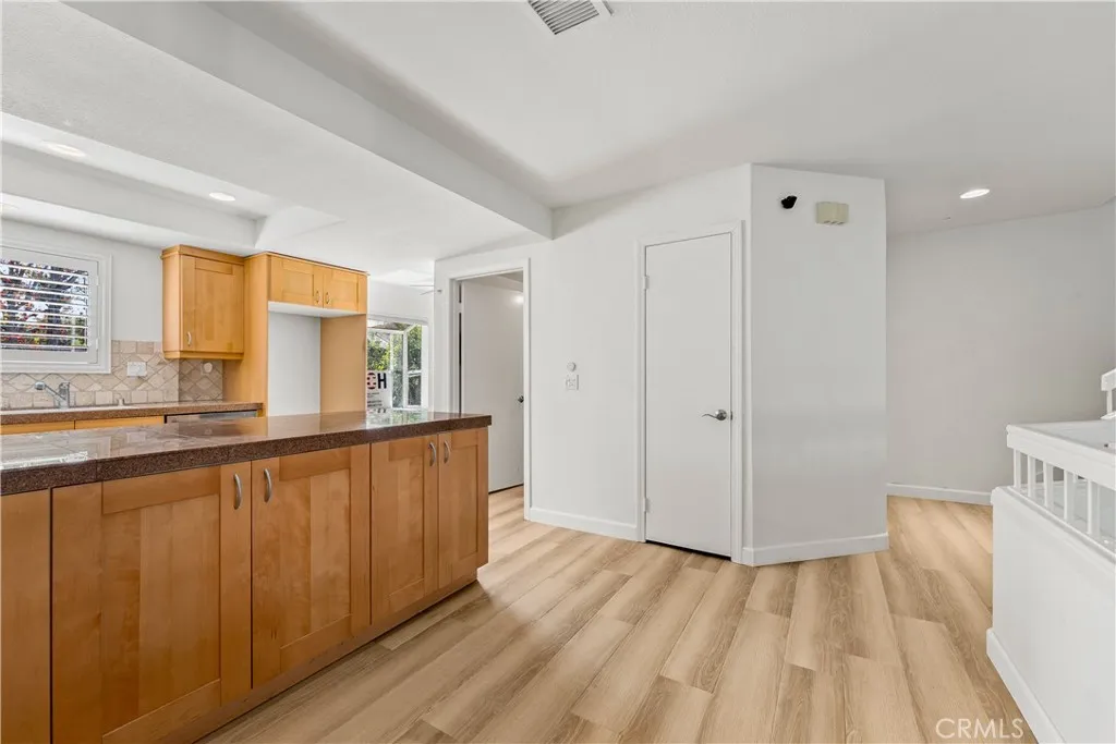 24839  home-pic-6