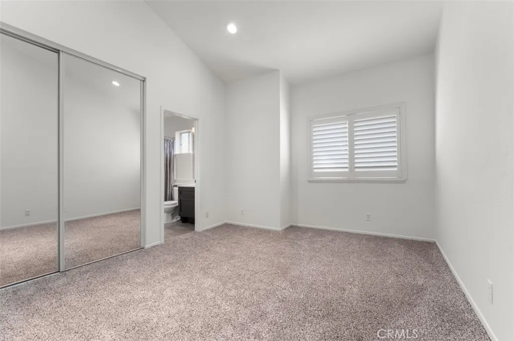 24839  home-pic-20