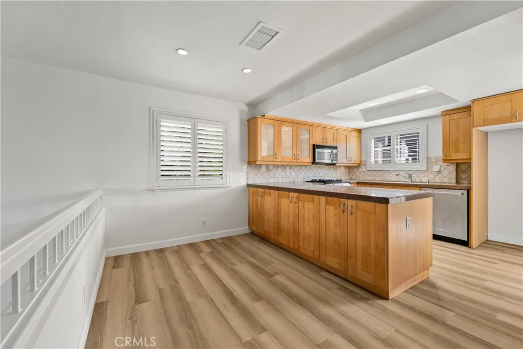 24839  home-pic-5