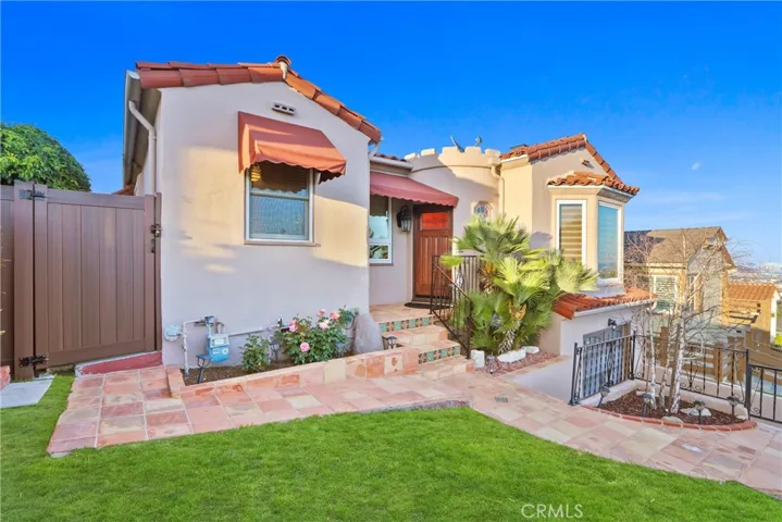 Photo with grass virtual edit.