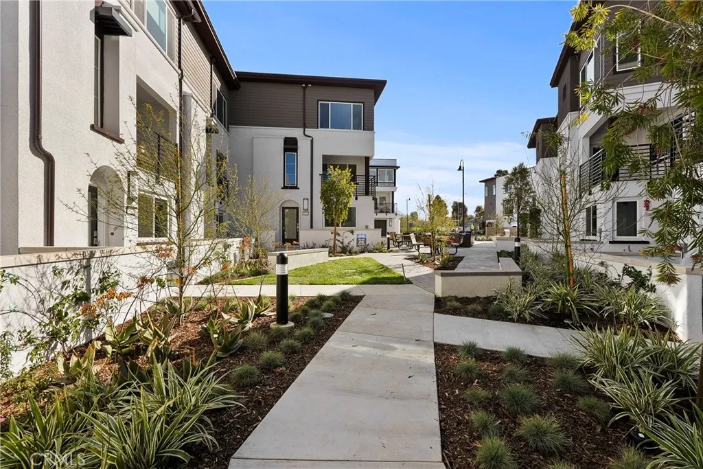 4511 Misty Place, San Diego, California 92117 home-pic-32