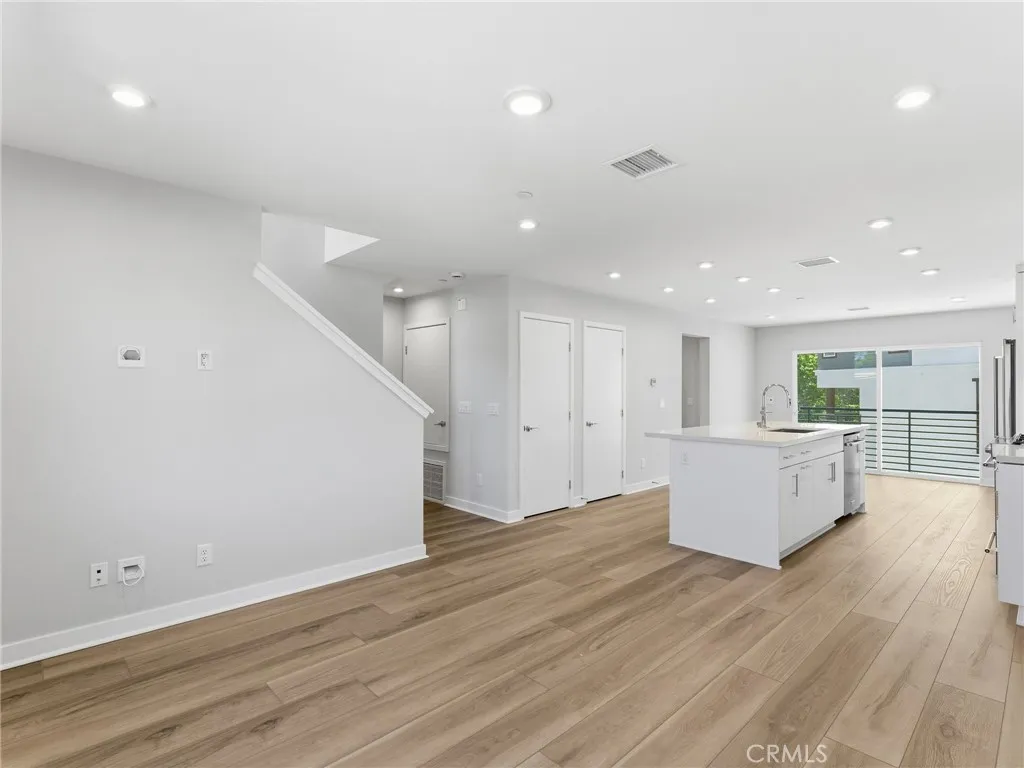 4511 Misty Place, San Diego, California 92117 home-pic-10