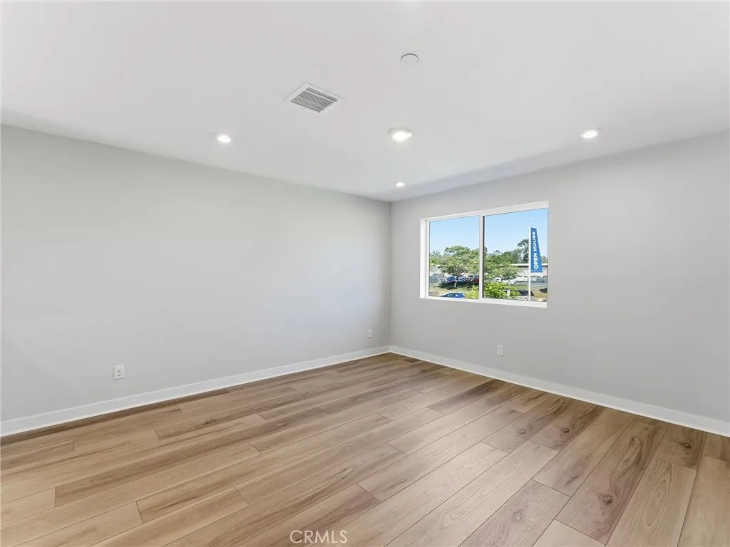 4511 Misty Place, San Diego, California 92117 home-pic-19