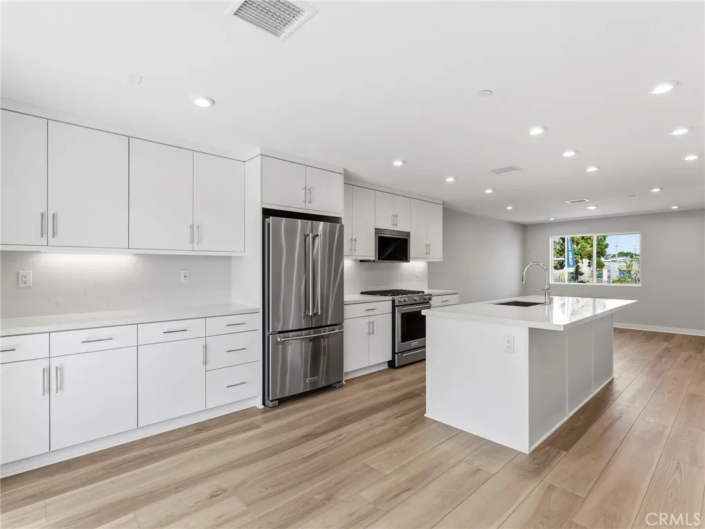 4511 Misty Place, San Diego, California 92117 home-pic-8
