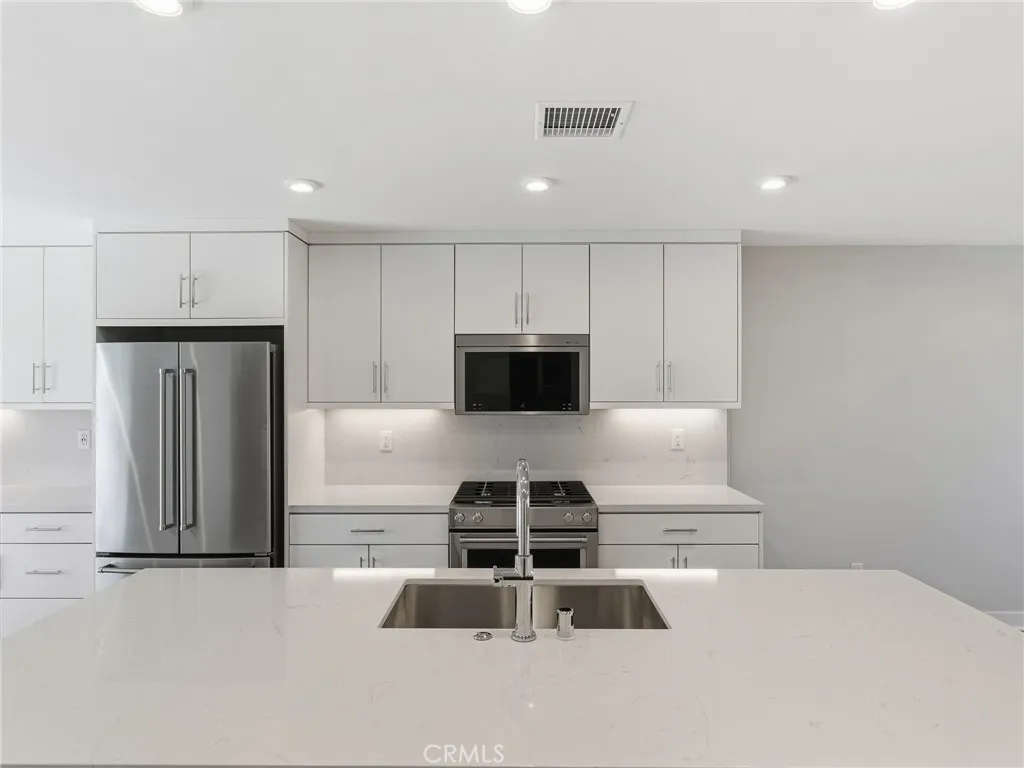 4511 Misty Place, San Diego, California 92117 home-pic-7