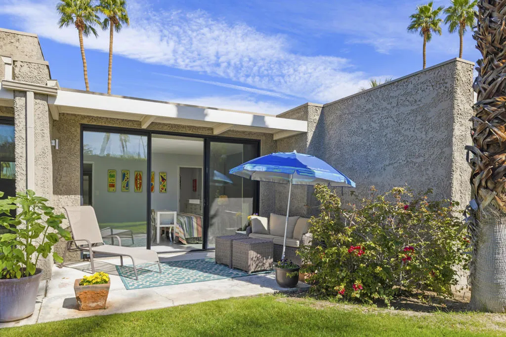 1715 E El Alameda, Palm Springs, California 92262 home-pic-24