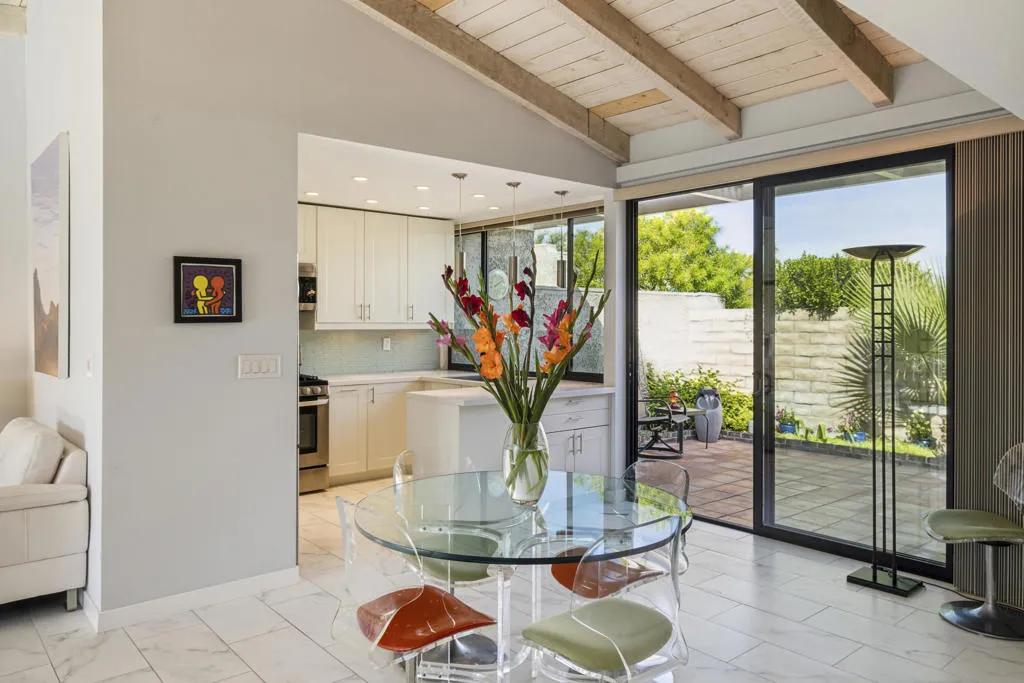 1715 E El Alameda, Palm Springs, California 92262 home-pic-12