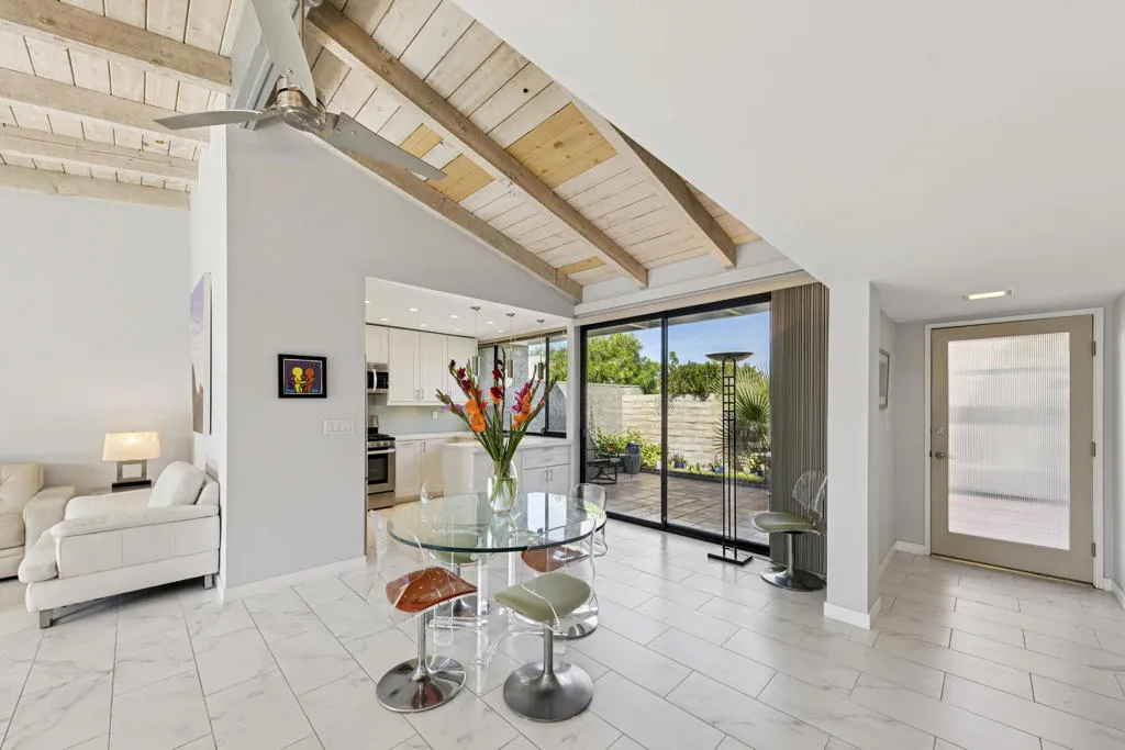 1715 E El Alameda, Palm Springs, California 92262 home-pic-8