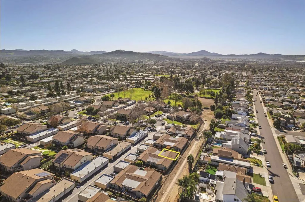 10214 Michala Pl, Santee, California 92071 home-pic-25