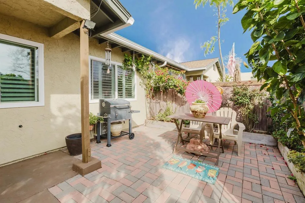 10214 Michala Pl, Santee, California 92071 home-pic-2