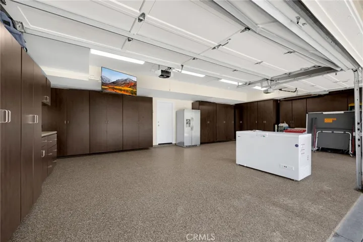 3 Car Garage