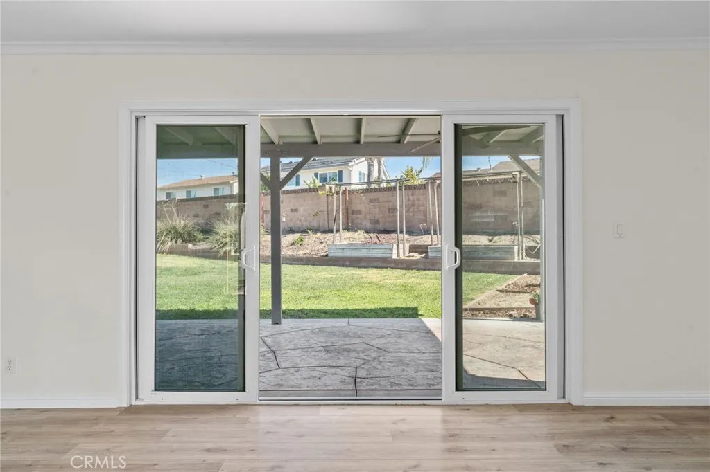 2165 Malcolm Street, Simi Valley, California 93065 home-pic-22