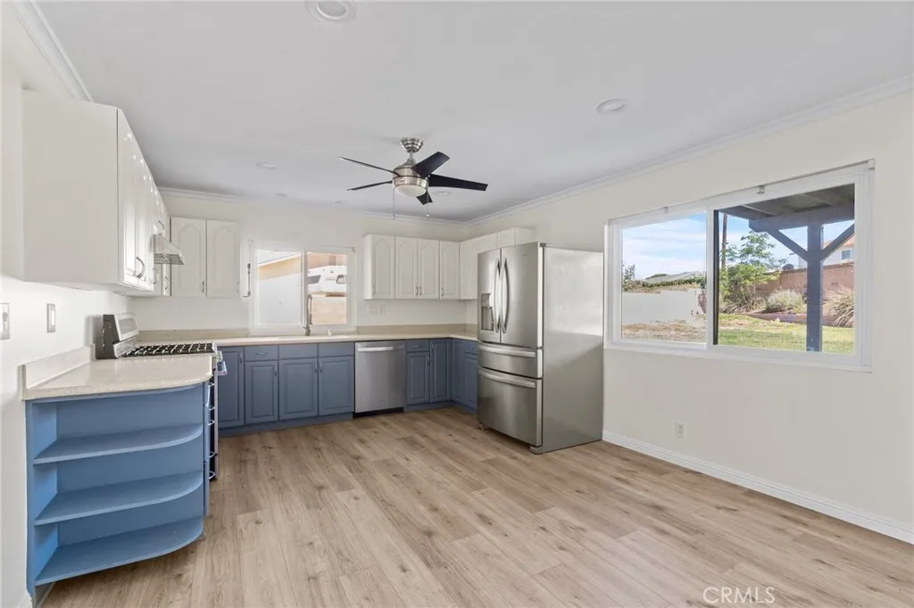 2165 Malcolm Street, Simi Valley, California 93065 home-pic-9