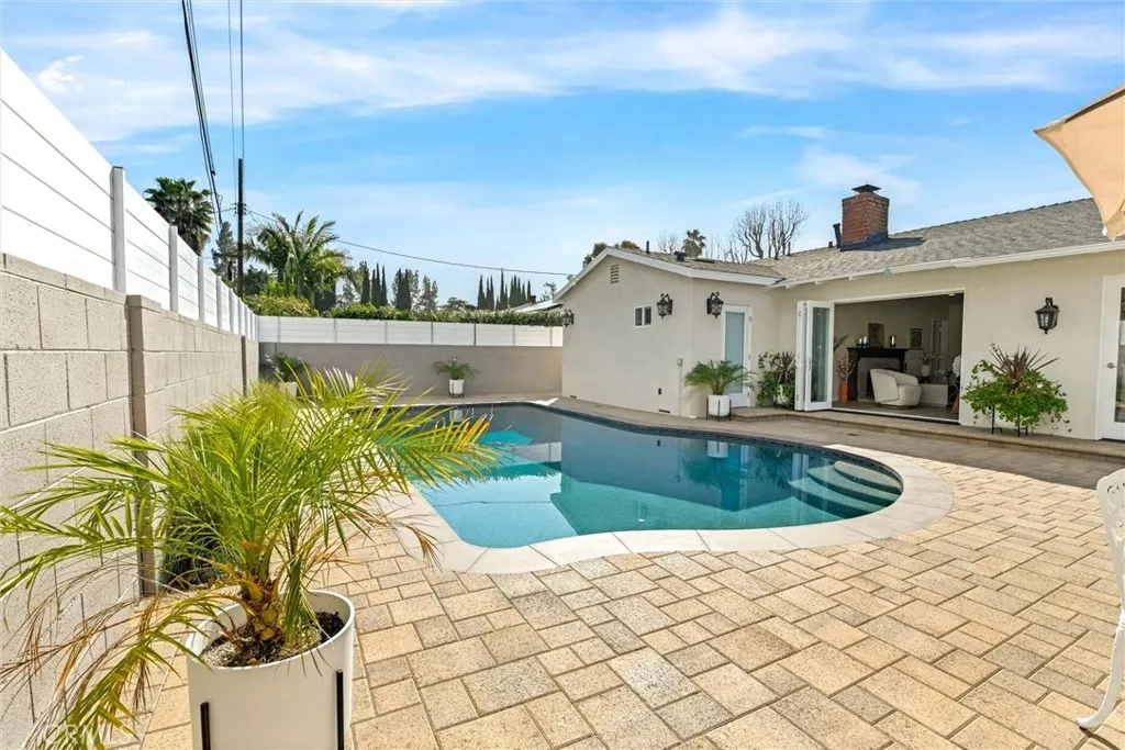 5450 Nagle Avenue, Sherman Oaks, California 91401 home-pic-36