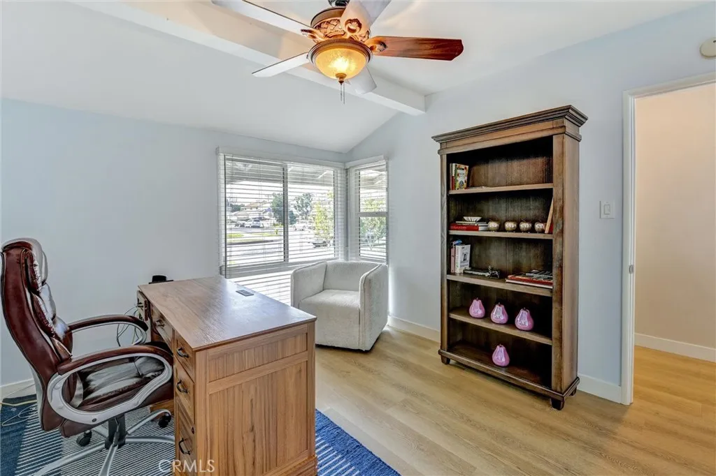 5450 Nagle Avenue, Sherman Oaks, California 91401 home-pic-5