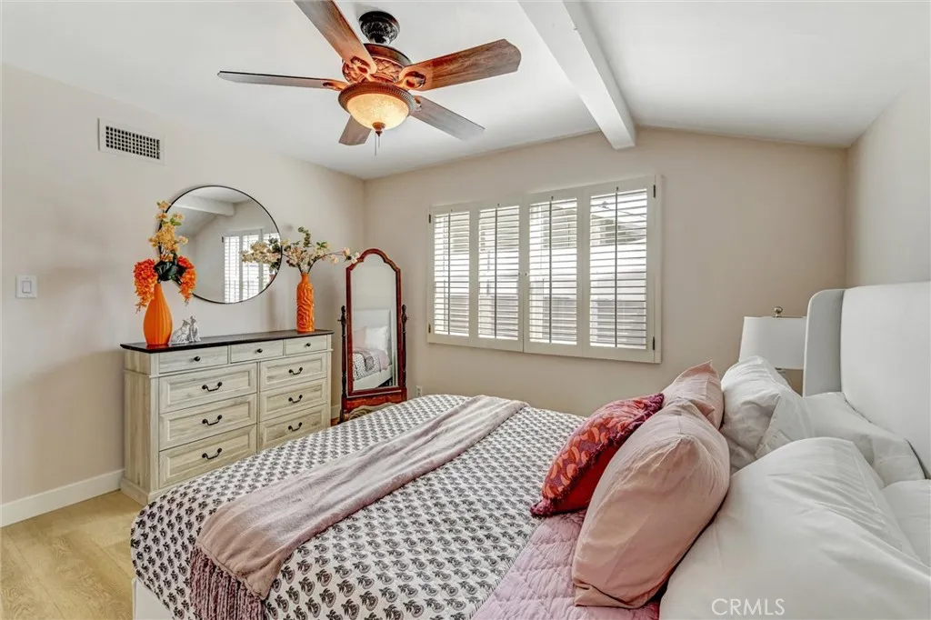 5450 Nagle Avenue, Sherman Oaks, California 91401 home-pic-25