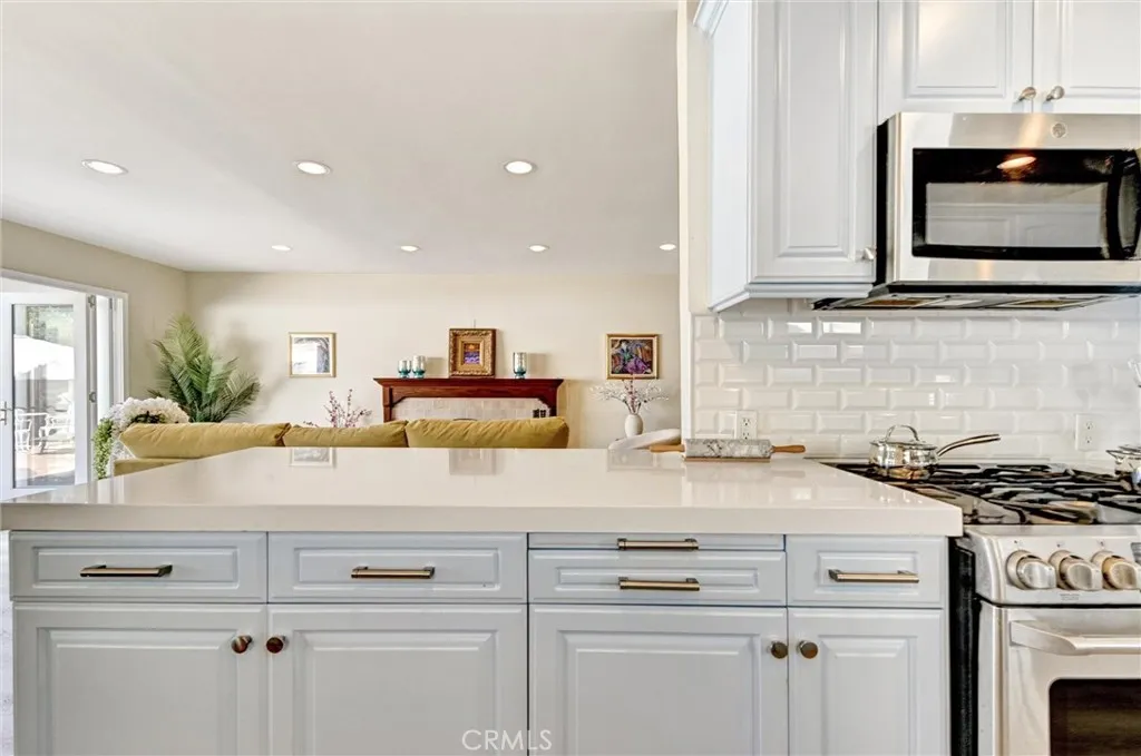5450 Nagle Avenue, Sherman Oaks, California 91401 home-pic-19